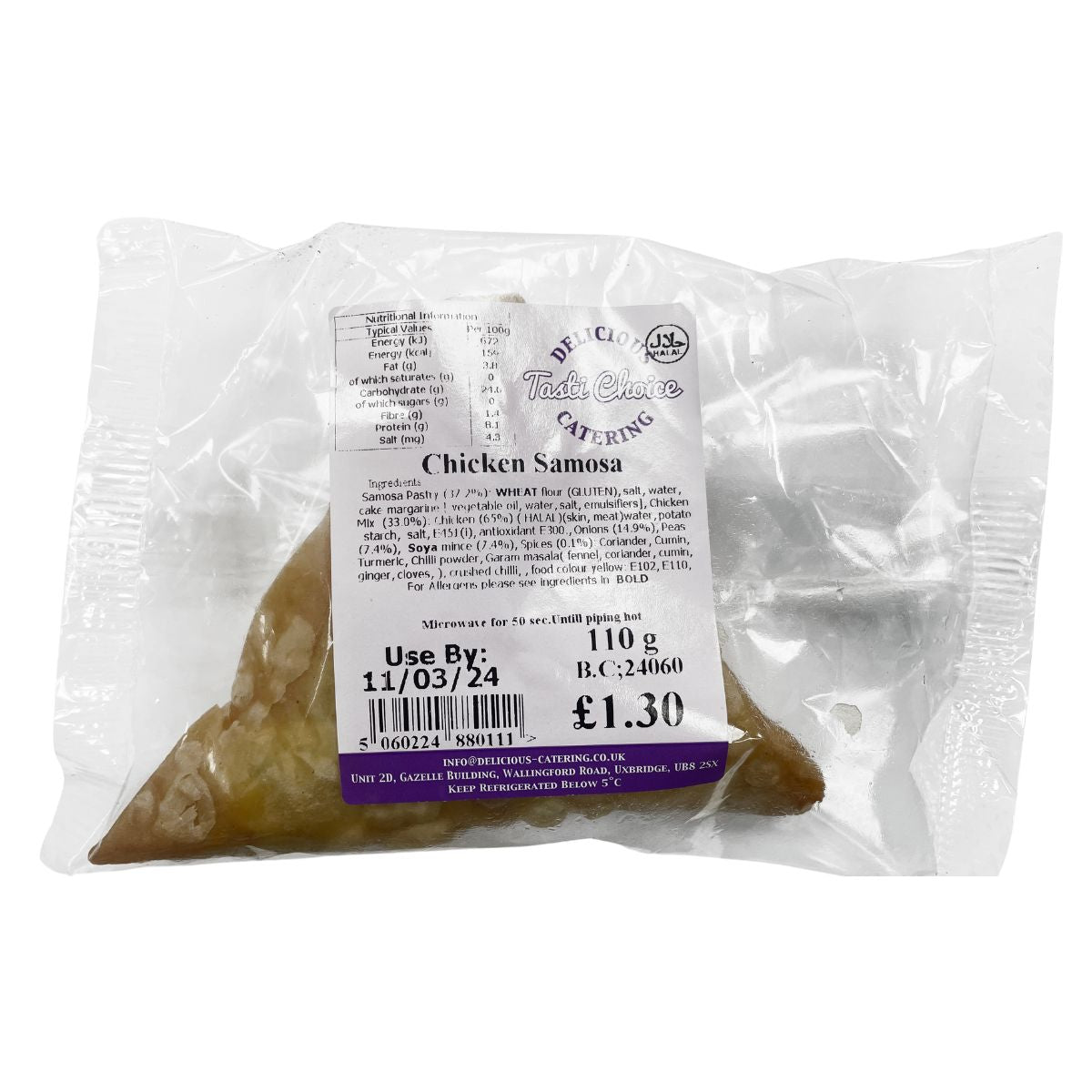 A bag of Delicious Catering - Tasti Choice Chicken Samosa - 110g on a white background.