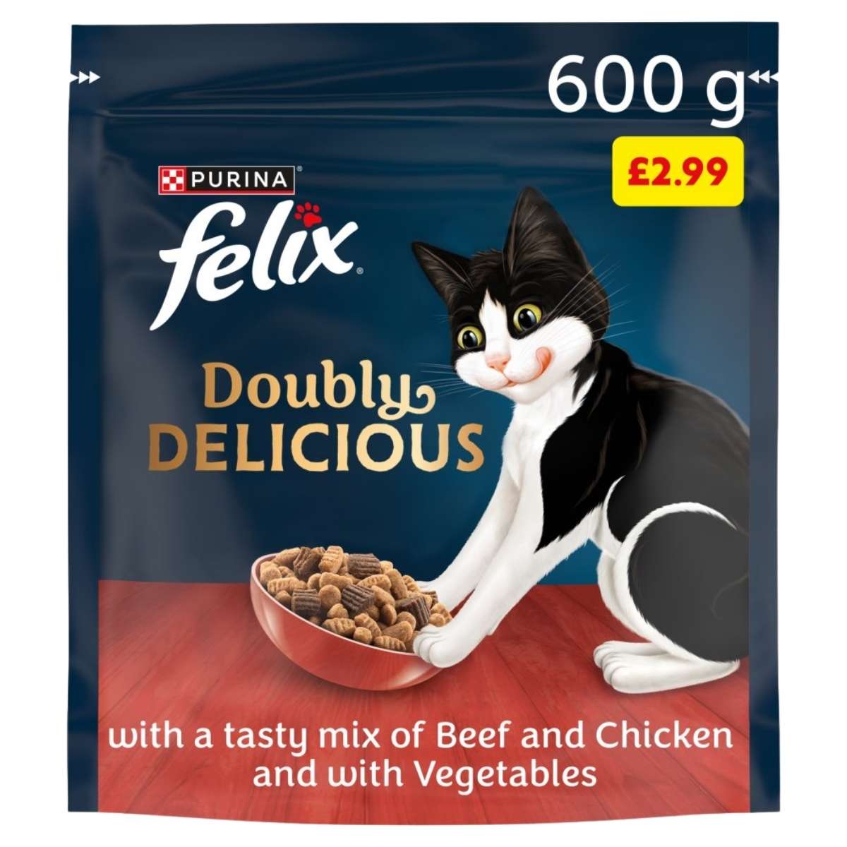 Felix Doubly Delicious Beef, Chicken & Vegetables Dry Cat Food (600g), featuring a black and white cat on the pack, offers chicken, beef, and veggies for added nutrition at £2.99.