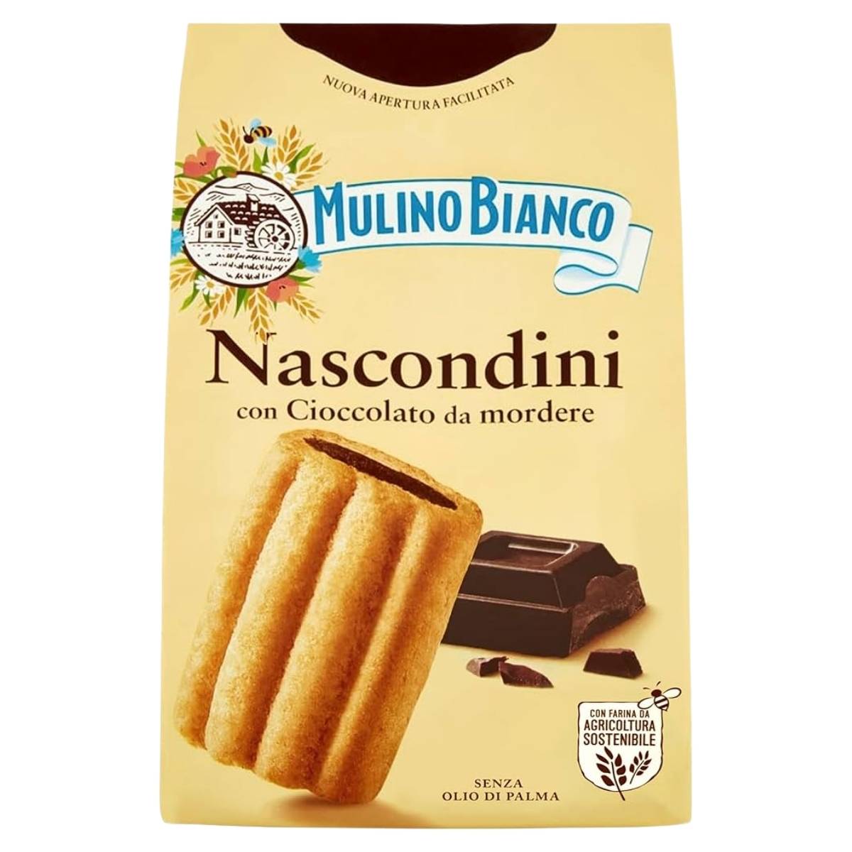 A 330g box of Mulino Bianco Nascondini Shortbread Biscuits with Chocolate is shown, featuring the cookies and a piece of chocolate on a beige background.