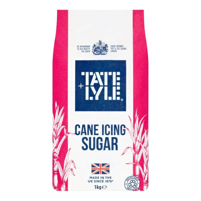 Tate & Lyle - Cane Icing Sugar - 1kg comes in a pink and white bag with sugar cane illustrations and a Union Jack flag, perfect for baking and adding professional-quality sweetness to your desserts.